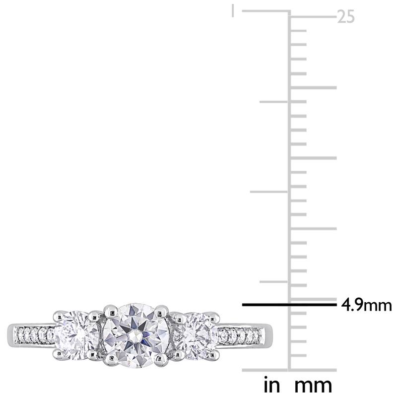 Miadora White Platinum Oval Round or Emerald Diamonds 3-Stone Engagement Ring 1ct TDW