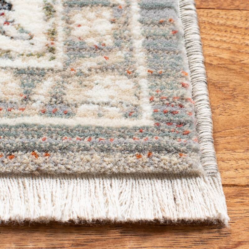 SAFAVIEH Herat Gaylene Traditional Distressed Rug