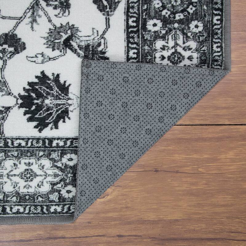 My Magic Carpet Machine Washable Medallion Accent Rug