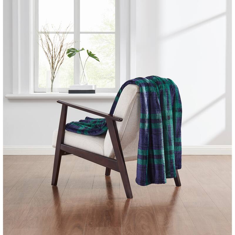 Truly Soft Cuddle Warmth Plaid Throw