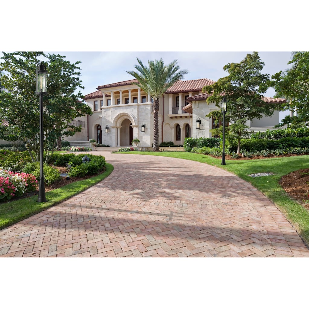 Roundhouse 1 Light Outdoor Post Mounted Fixture - Black