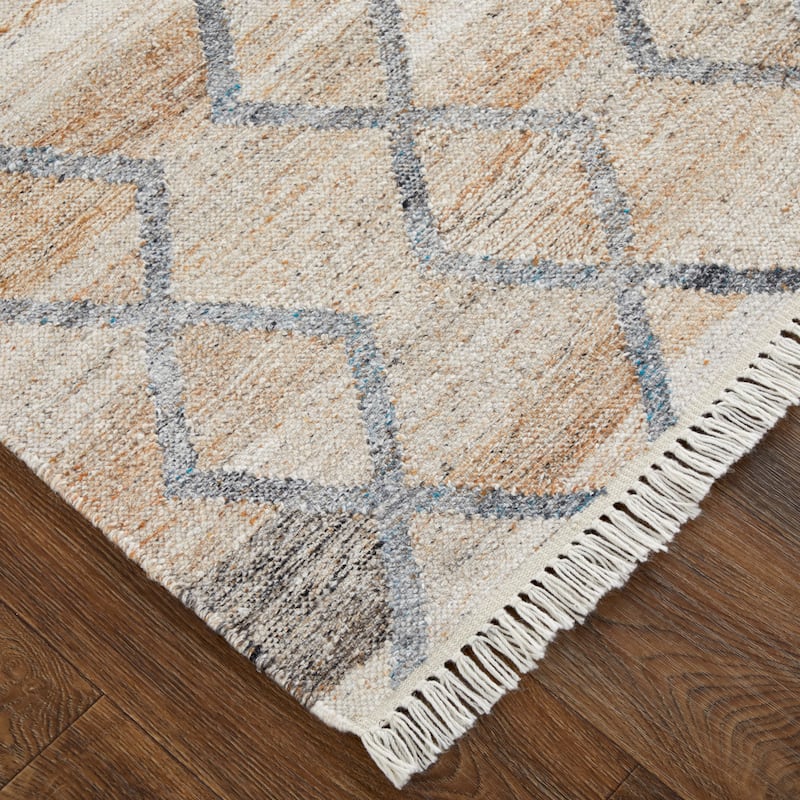 Elstow Transitional PET Yarn Charcoal Gray/Beige Area Rug