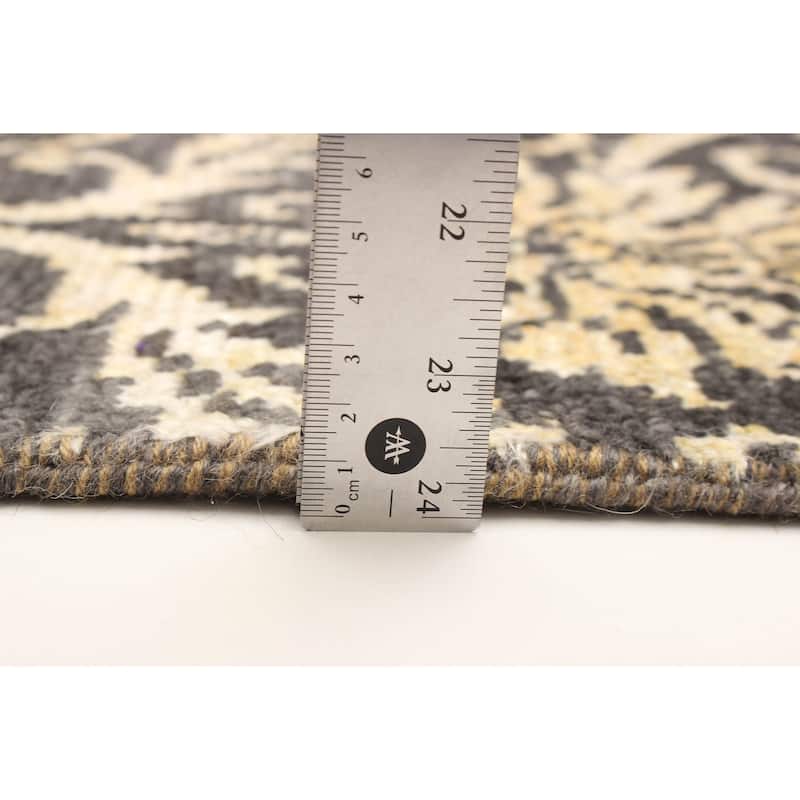ECARPETGALLERY Hand-knotted Mystique Black Wool Rug - 4'8 x 6'7