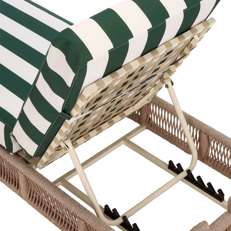 SAFAVIEH Outdoor Tinna Sun Lounger - 75"W x 25"D x 13"H