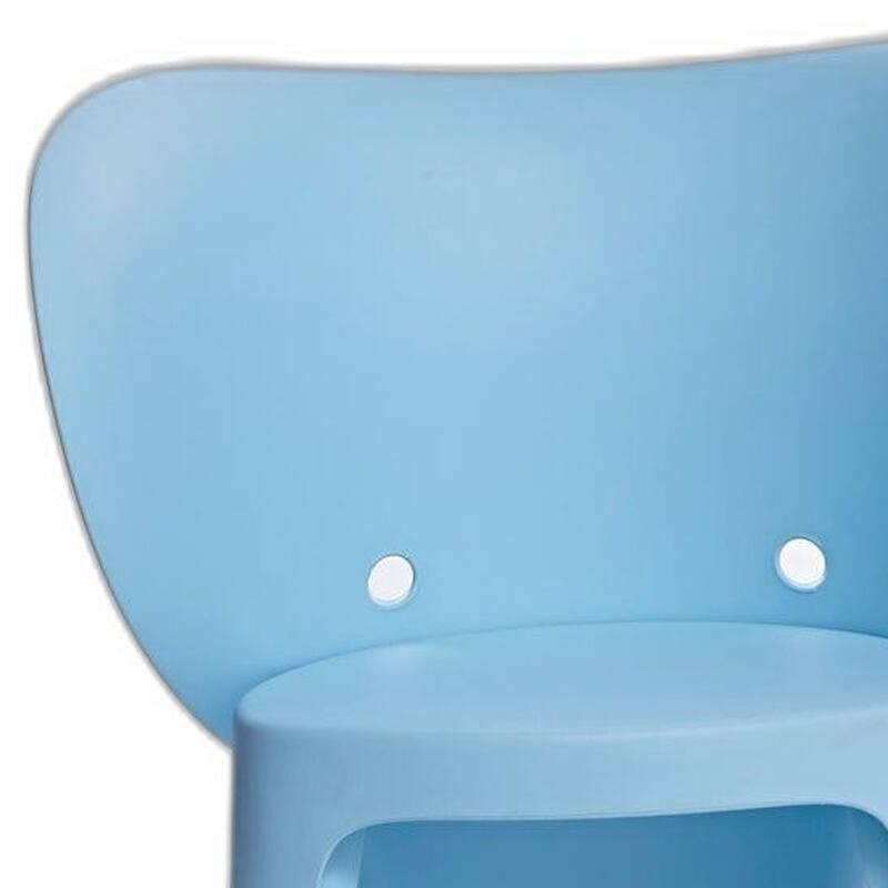 HomeRoots Set Of Four Blue Heavy Duty Plastic Juvenile Chairs - 15.70 in. x 21.90 in. x 18.90 in.