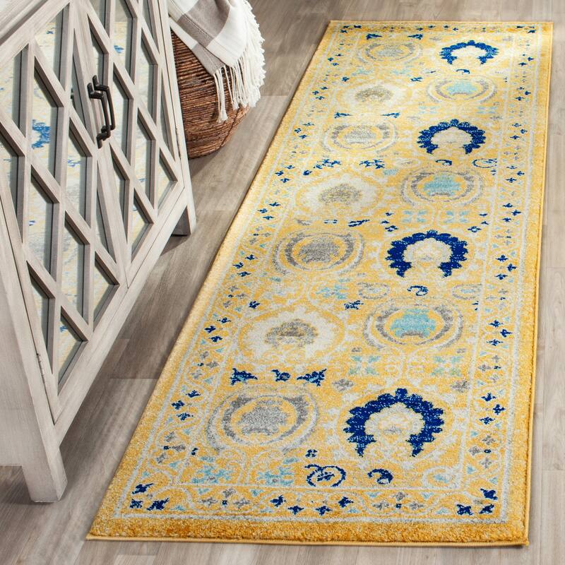 SAFAVIEH Evoke Lizan Distressed Vintage Boho Rug - 2'2" x 7' Runner - Gold/Ivory
