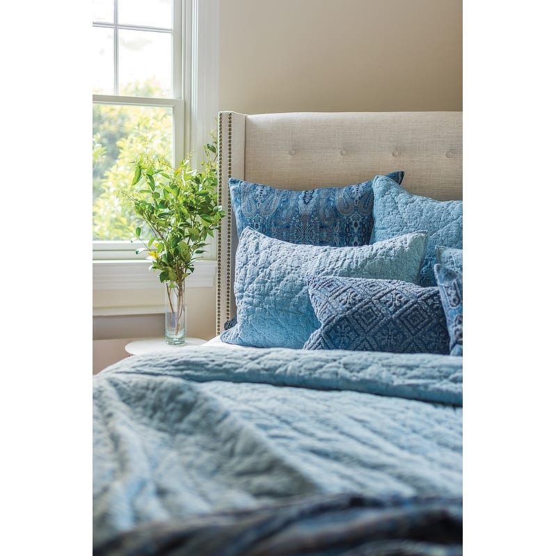 Savina Quilt