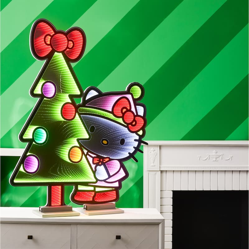 Hello Kitty w/Christmas Tree Ekkolight