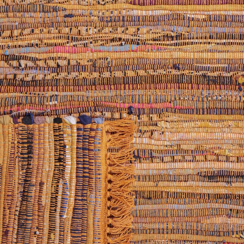 SAFAVIEH Handmade Rag Rug Bookem Casual Stripe Cotton Rug with Fringe