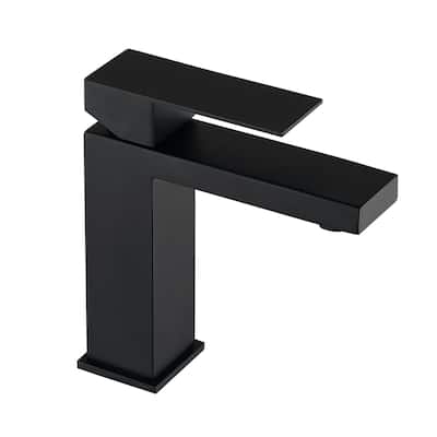 Single Handle Bathroom Faucet in Matte Black