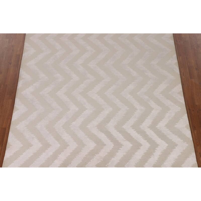 Chevron Style Modern Area Rug Handmade Wool Carpet - 6'1"x 8'10"