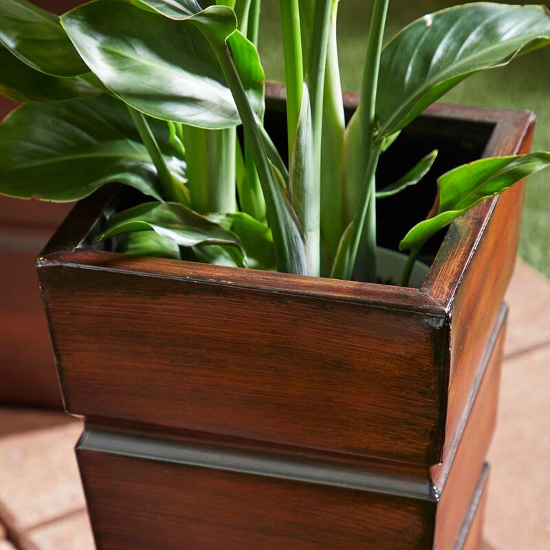 Brown Metal Light Weight Indoor Outdoor Planter with Tapered Base and Fluted Design (Set of 3)