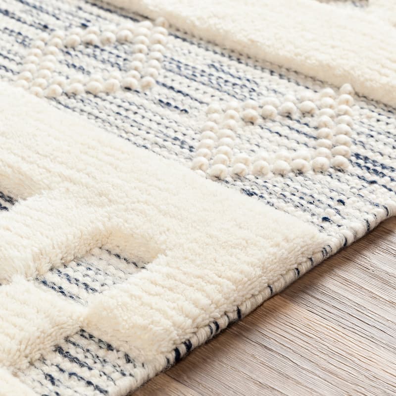 Artistic Weavers Nagbe Handmade Wool Nordic Area Rug