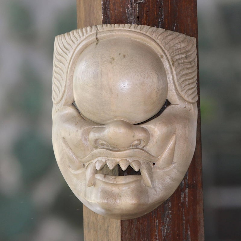 Handmade Kala Rau Wood mask (Indonesia)