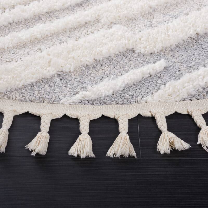 SAFAVIEH Moroccan Tassel Shag Mariola 2-inch Thick Rug