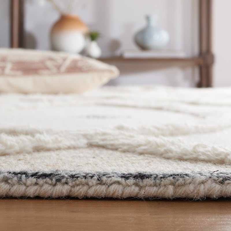 SAFAVIEH Handmade Casablanca Rovshana Wool Rug