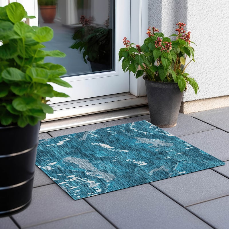 Machine Washable Indoor/ Outdoor Chantille Ombre Abstract Rug - Navy - 1'8" x 2'6"