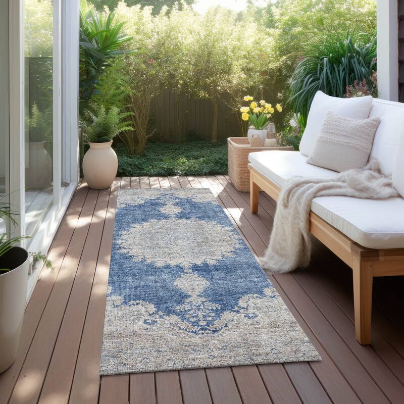 Machine Washable Indoor/ Outdoor Vintage Traditional Chantille Rug - Navy - 2'3" x 7'6"
