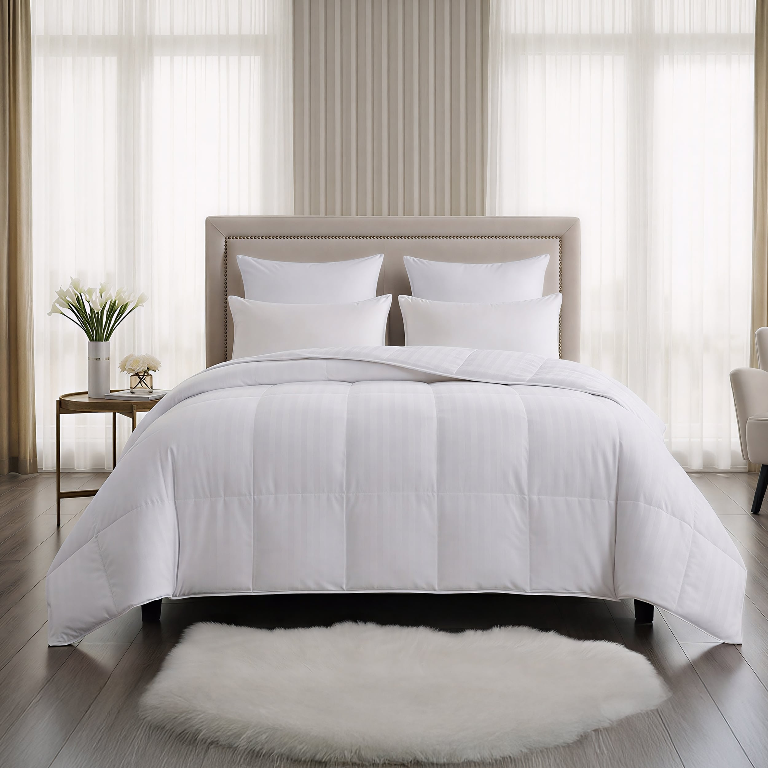 Hotel Grand White Siberian Down 500 Thread Count All-season Comforter