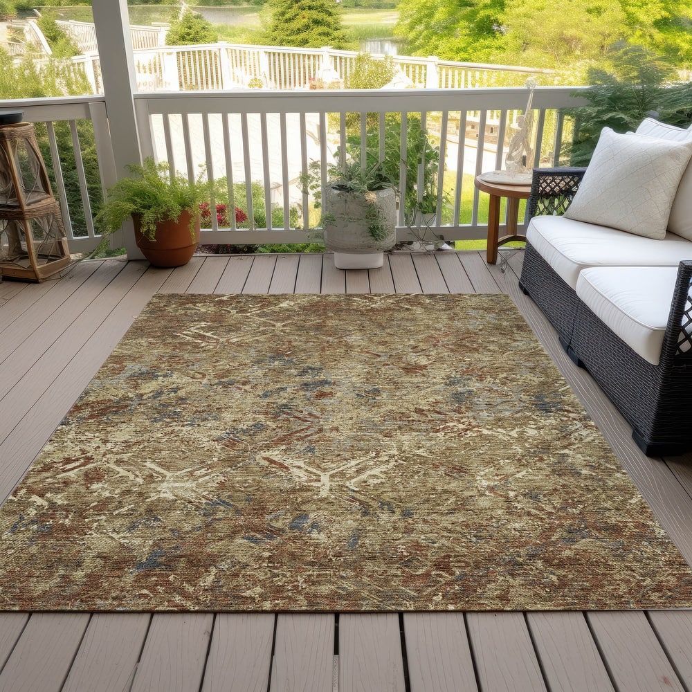 Machine Washable Indoor/ Outdoor Chantille Distressed Diamonds Rug