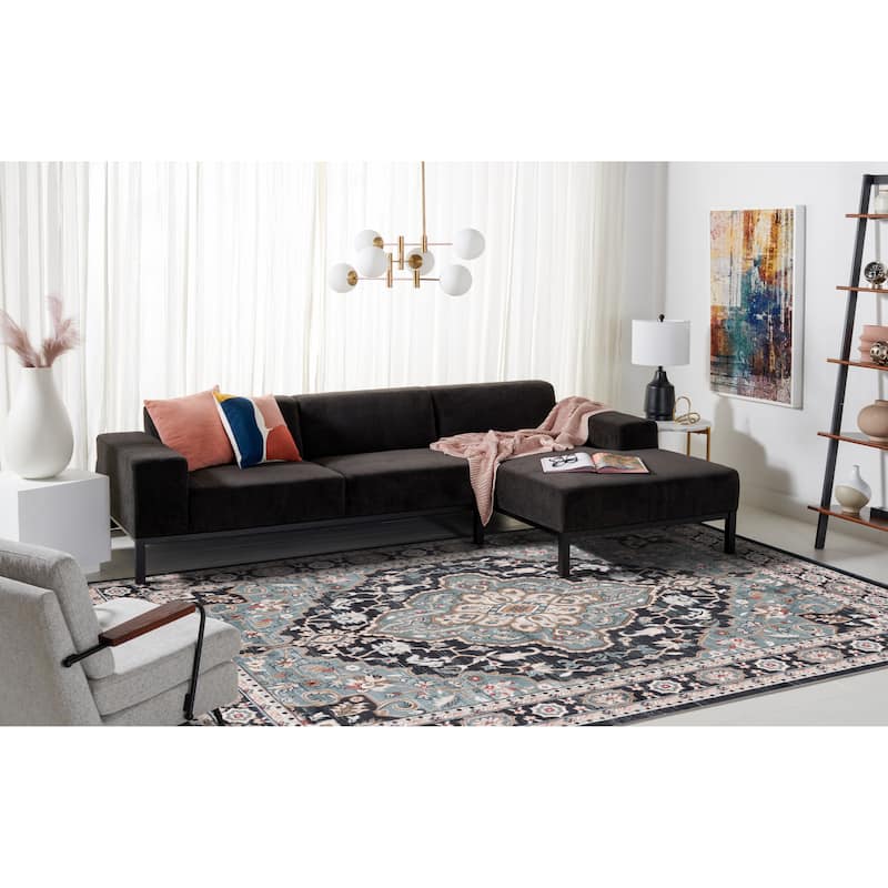 SAFAVIEH Lyndhurst Ledja Traditional Oriental Rug