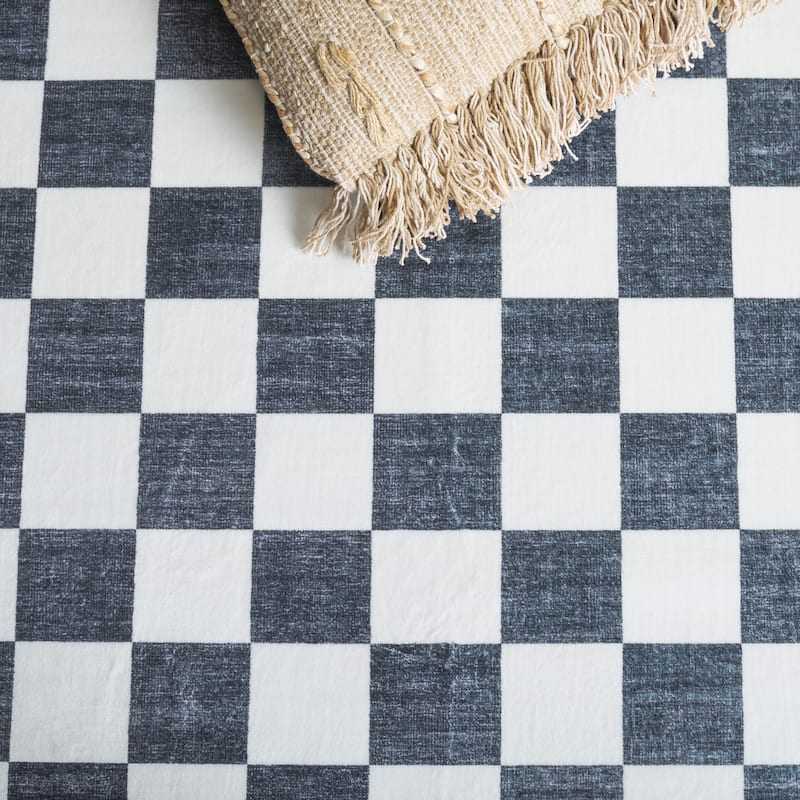 SAFAVIEH Santa Clara Manuela Modern & Contemporary Rug