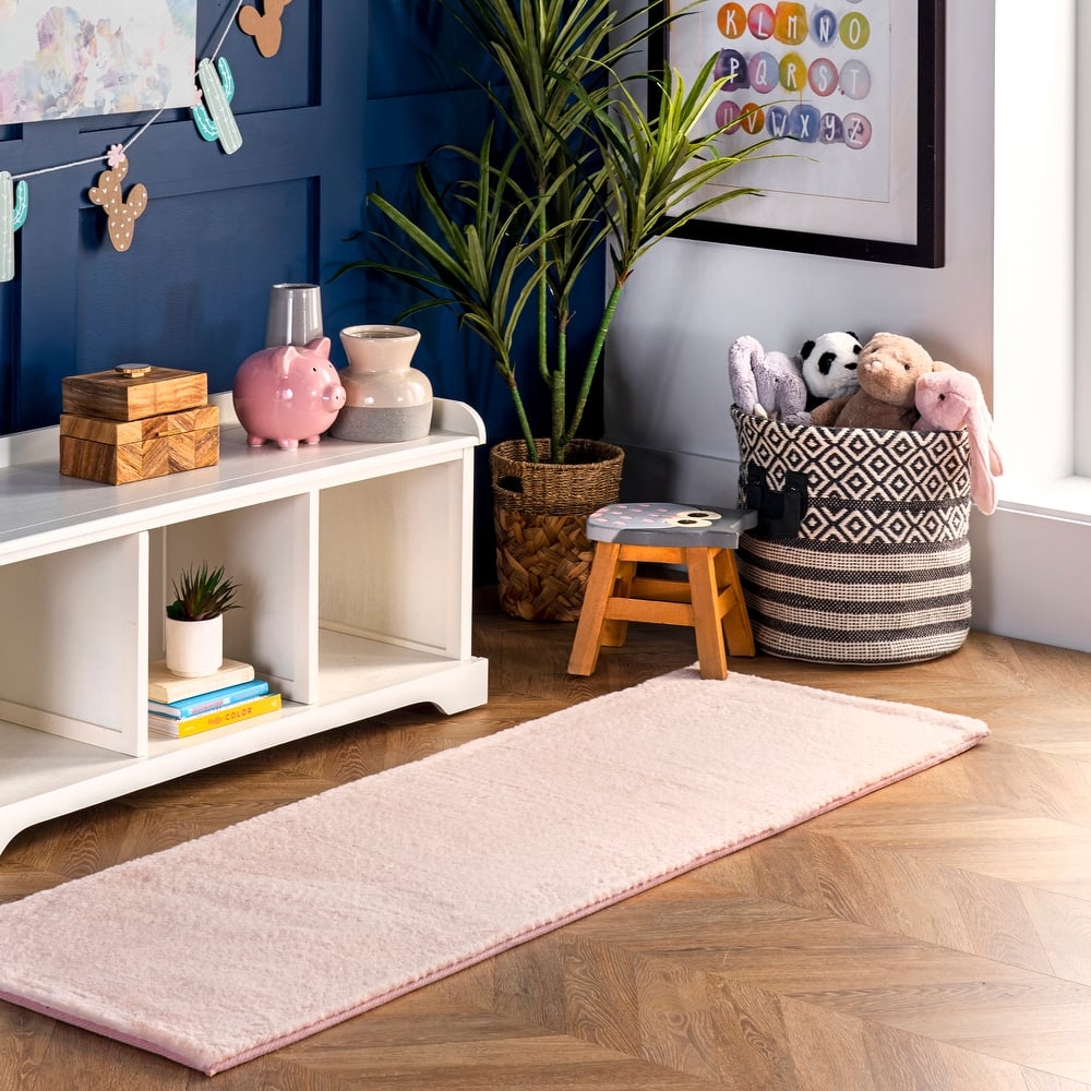 Nuloom Layne Soft Silky Faux Rabbit Fur Area Rug