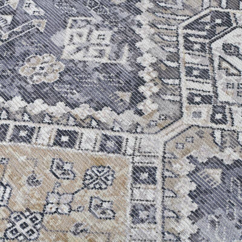 Alaska Machine-Washable Vintage Medallion Power-Loomed Area/Runner Rug