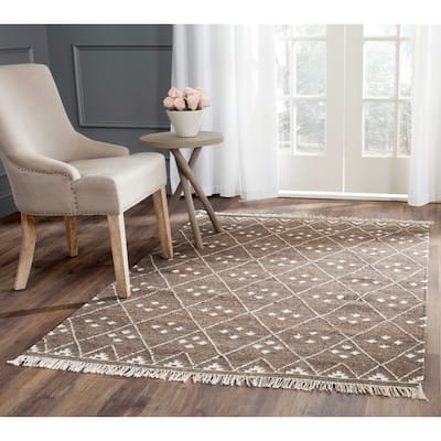 SAFAVIEH Handmade Natural Kilim Domiziana Wool Rug with Fringe