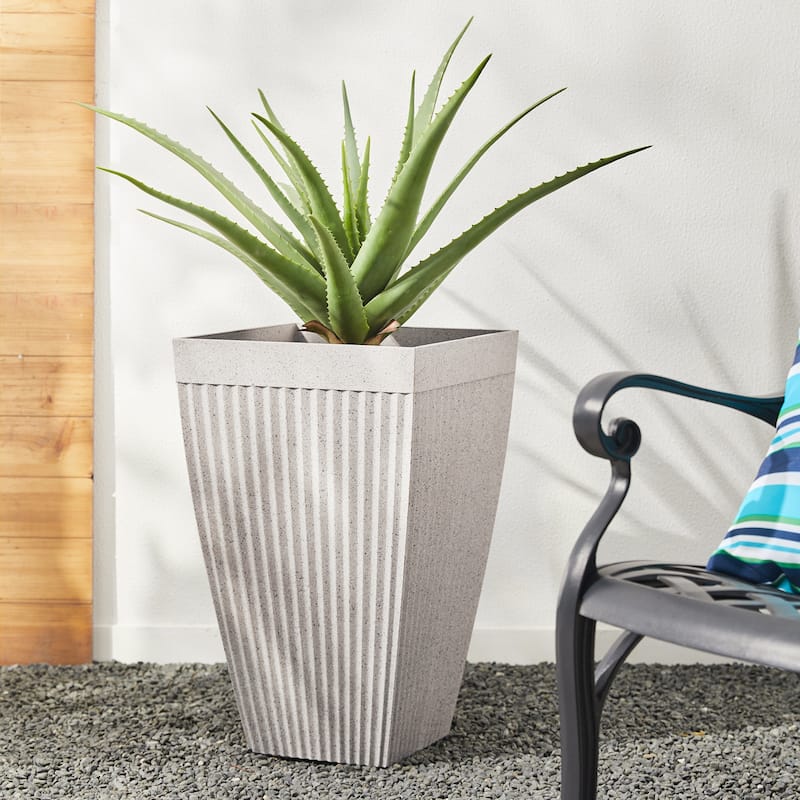 Glitzhome Oversized Eco-Friendly PE Tall Planter Porch Flowerpot (Set of 2)