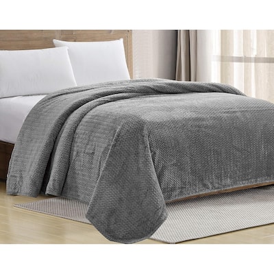 Décor&More HomeEssentials Extra Heavy and Plush Chevron Braided King Size Microplush Jacquard Blanket (102" x 86") - Grey