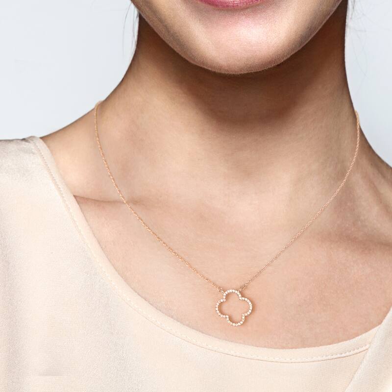 10K Gold 1/10ct TDW Diamond Clover Pendant Necklace for Women