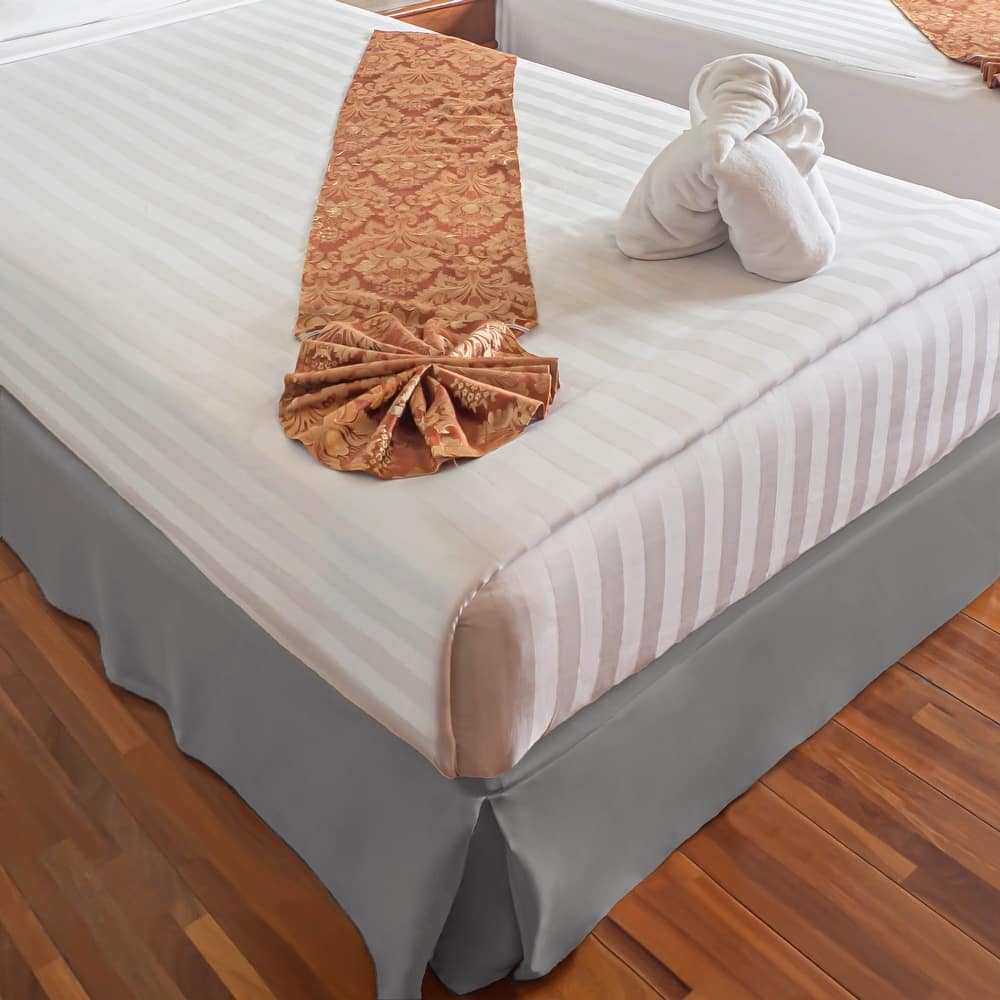 Superior Solid Microfiber Wrinkle-Resistant 15-inch Drop Bedskirt