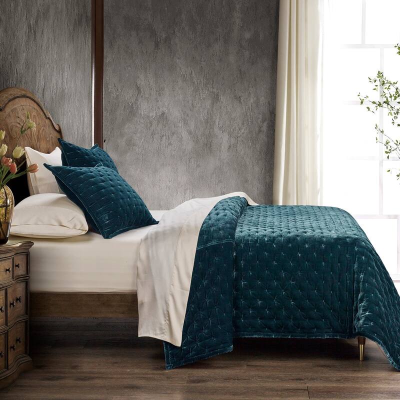 HiEnd Accents Stella Solid Color Faux Silk Velvet Romantic Modern Rustic 3 Piece Quilt Set with Pillow Shams