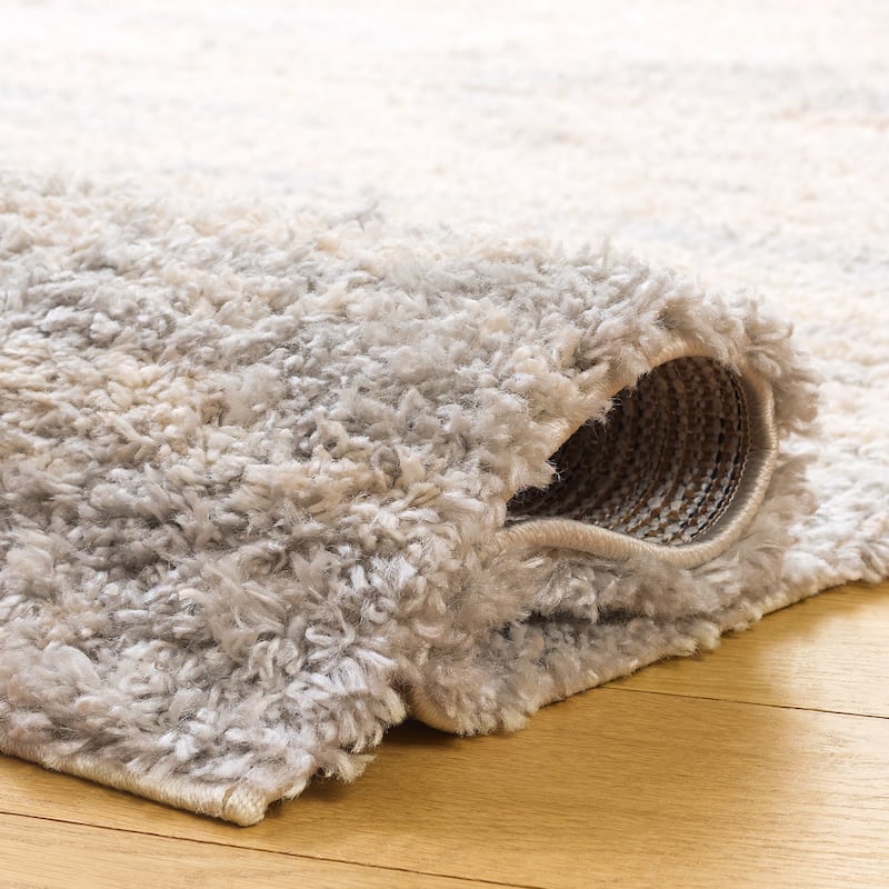 SAFAVIEH Gemma Shag Nafije Plush Thick Rug