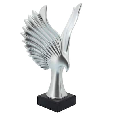 Sagebrook Home Majestic Polyresin Eagle Sculpture - Exquisite Home Decor Accent, Perfect for Living Room, Unique Gift Idea