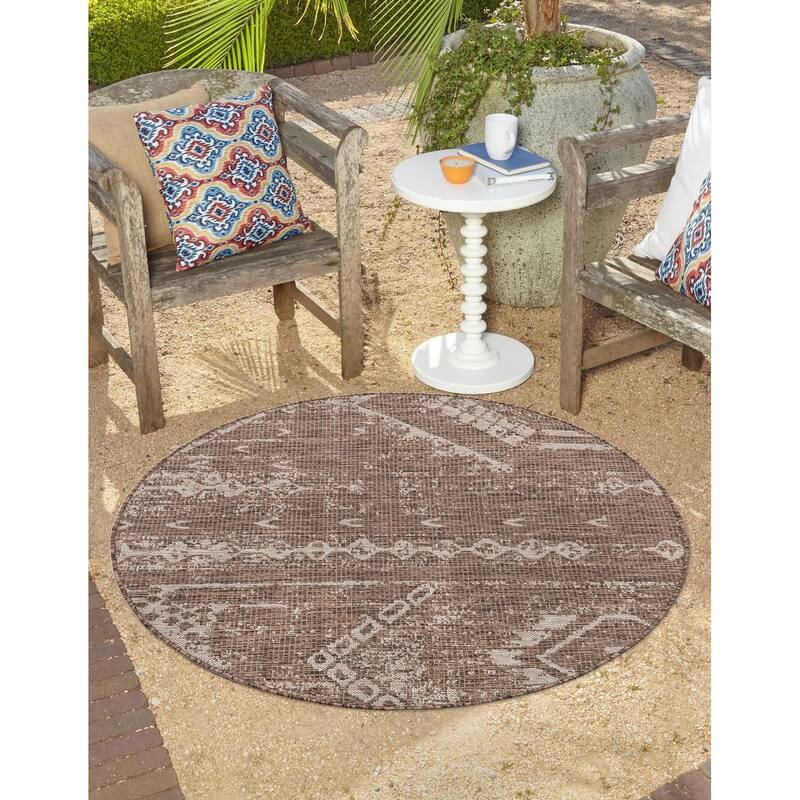 Outdoor Ogooplario Collection Area Rug - Brown - 4' Round