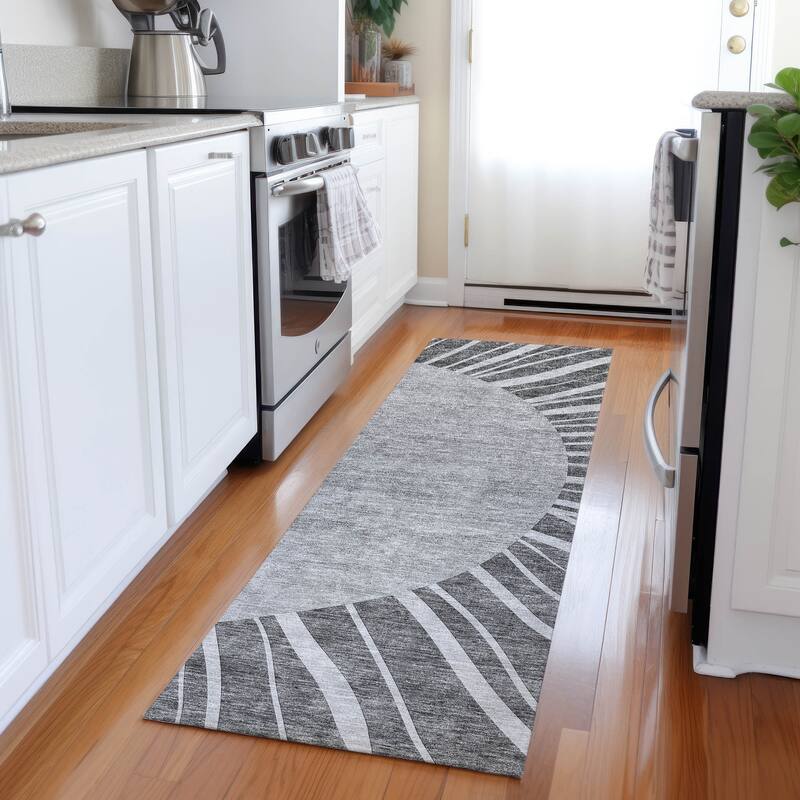 Machine Washable Indoor/ Outdoor Chantille Modern Sunburst Rug