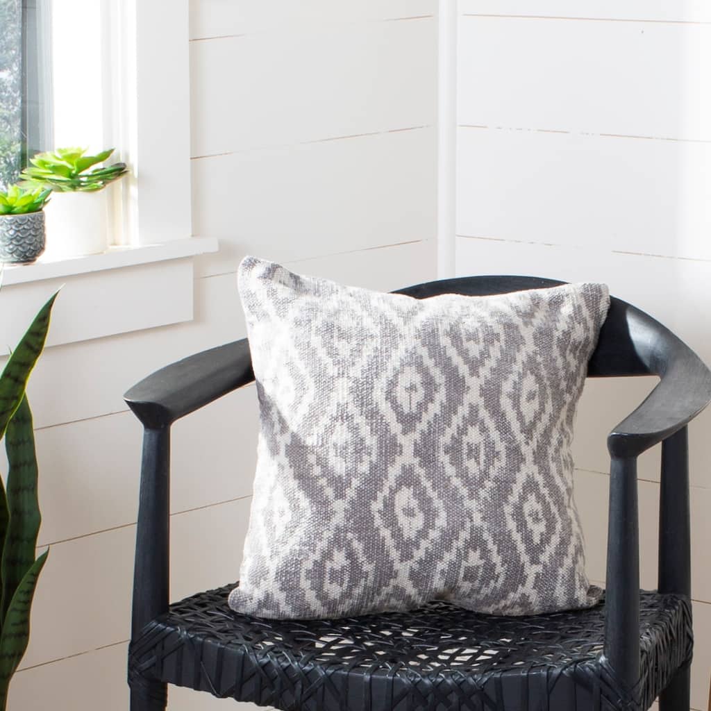 SAFAVIEH Home Collection Benzon Boho Beige/Cream 18-inch Square Decorative Pillow