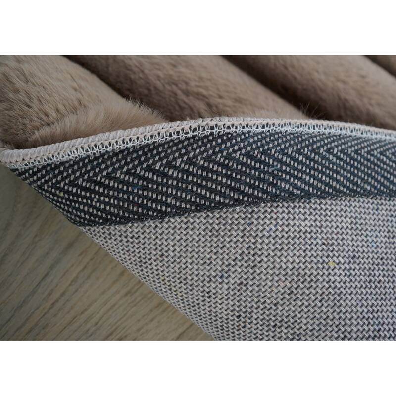 Madrid Collection Ultra Soft Ribbed Faux Fur Area Rug