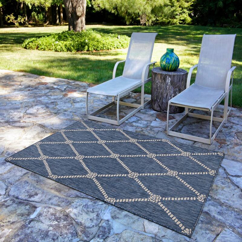 Sevita Tides Nautical Rope Knot Blue/White Indoor/Outdoor Area Rug - 3' x 5'