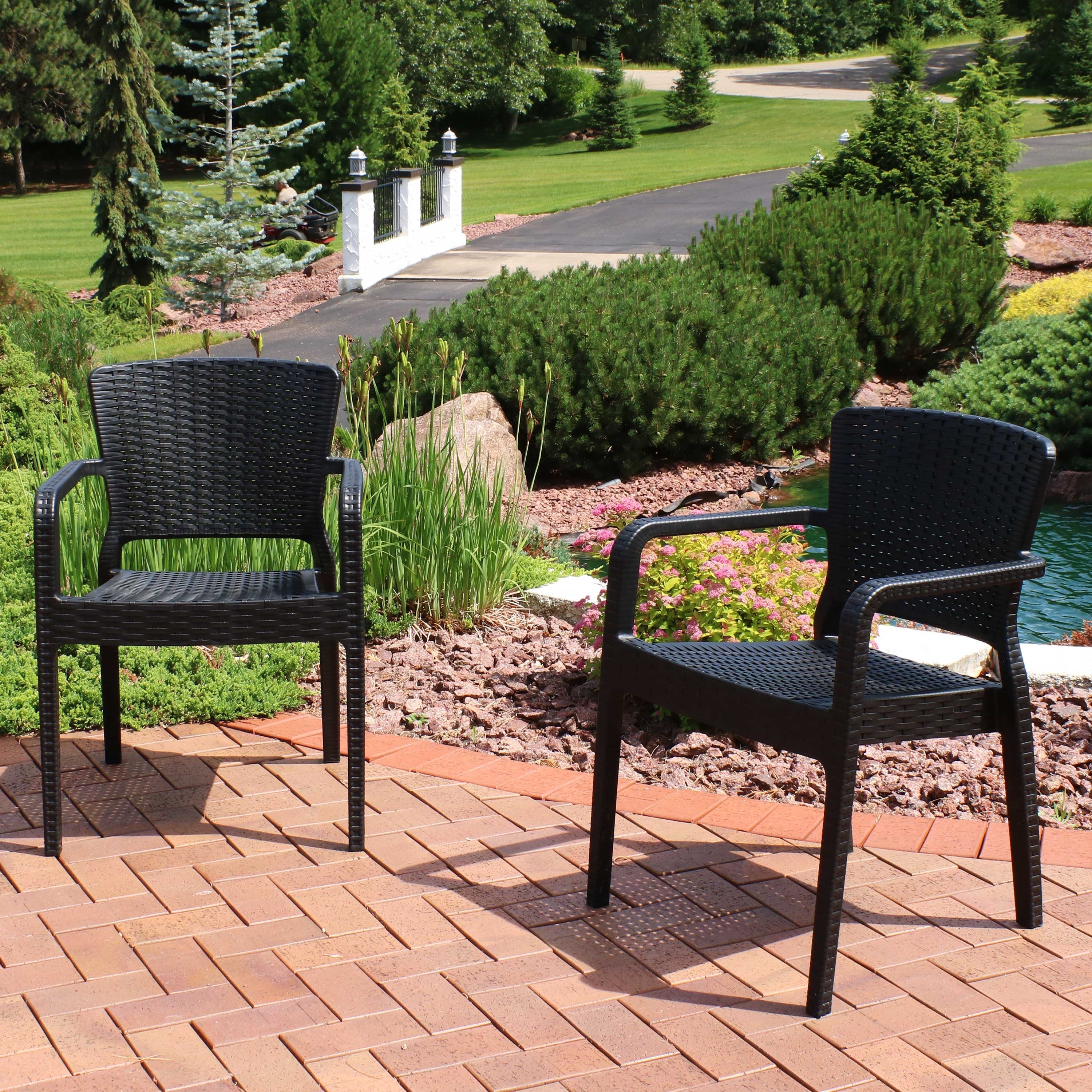 Green resin deals patio chairs