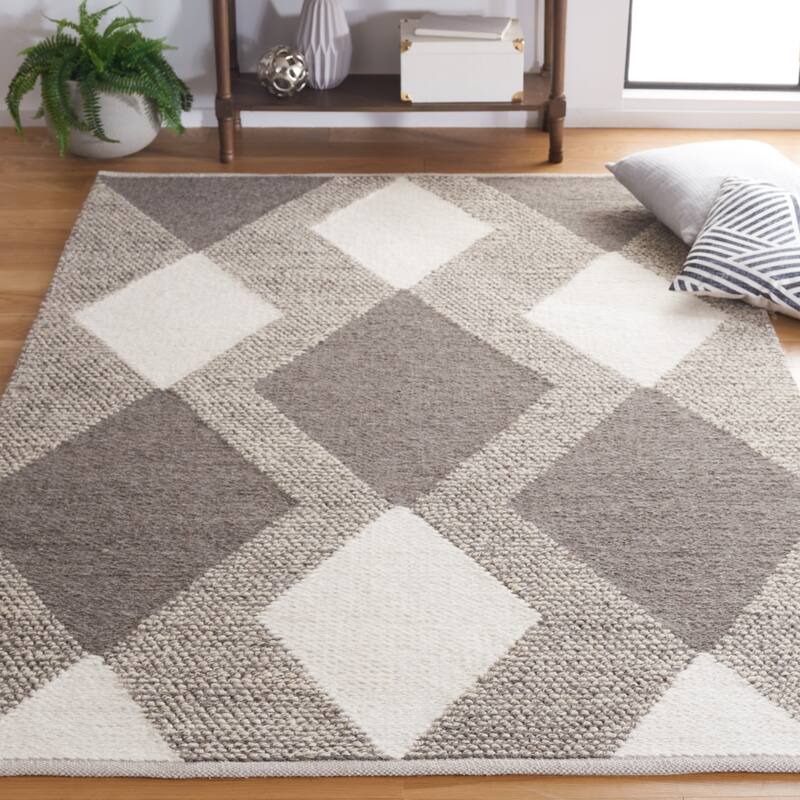 SAFAVIEH Handmade Natura Iridenta Diamond Boho Wool Rug - 3' x 5' - Ivory/Beige