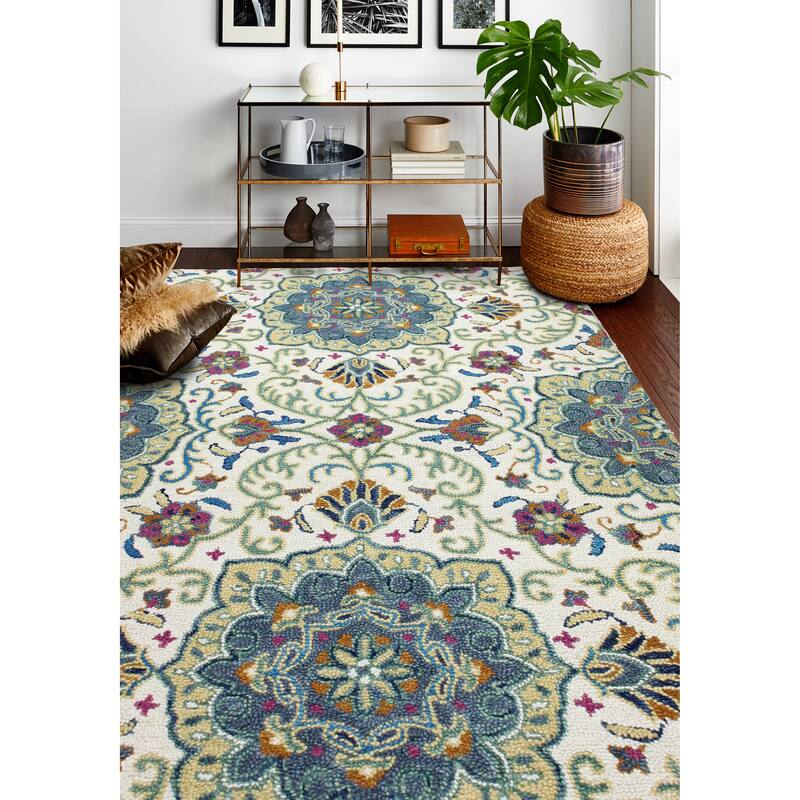 Bashian Nura Transitional Hand Tufted Area Rug