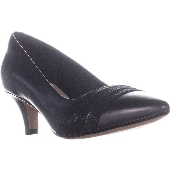 clarks kitten heel court shoes