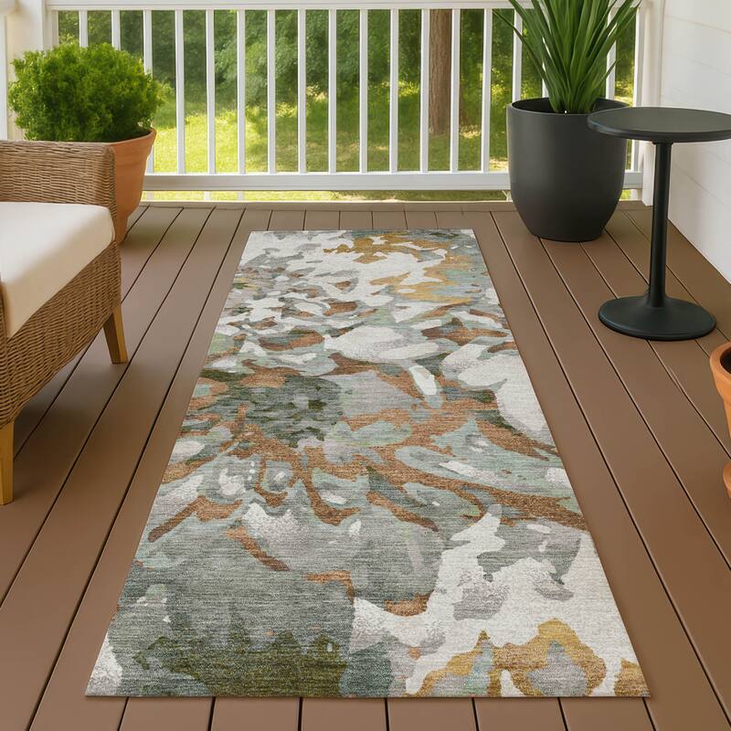 Machine Washable Indoor/ Outdoor Abstract Floral Chantille Rug - Copper - 2'3" x 7'6"