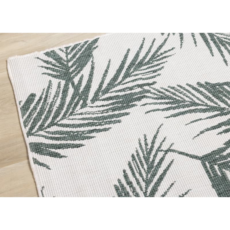 Green Cream Reversible Leaves Indoor/Outdoor Area Rug