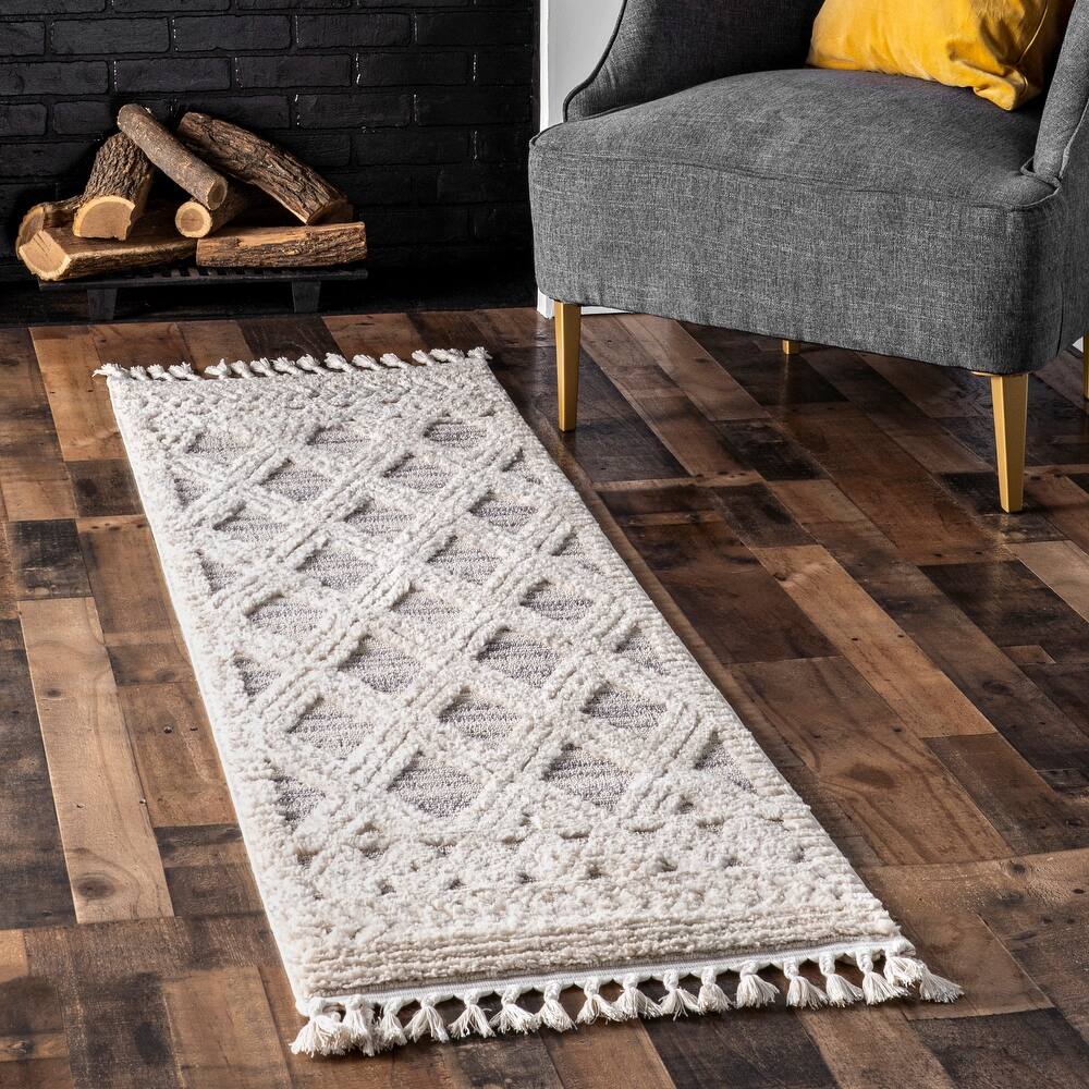 Nuloom Ansley Moroccan Lattice Tassel Area Rug