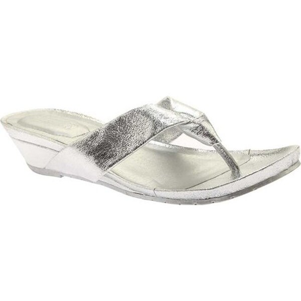 kenneth cole thong sandals