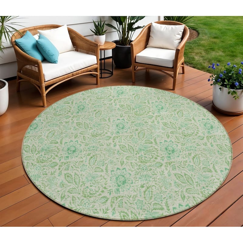 HomeRoots Floral Transitional Rectangle Outdoor Rug - 8' Round